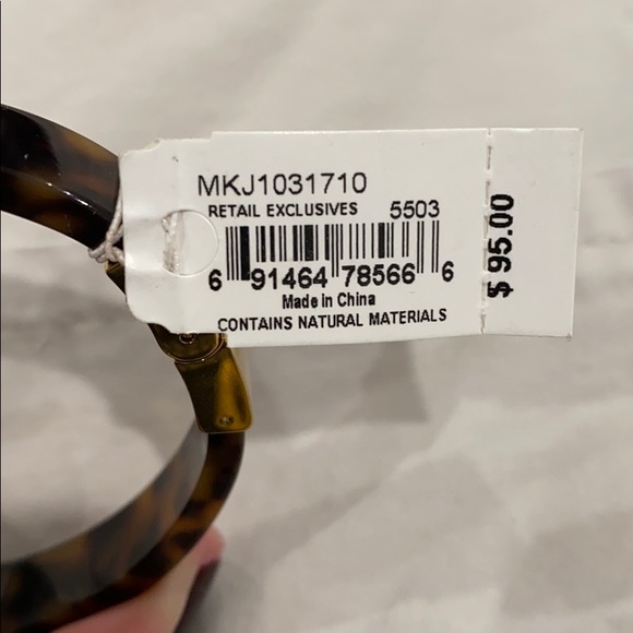 Michael Kors Tortoiseshell bangle - Picture 8 of 8